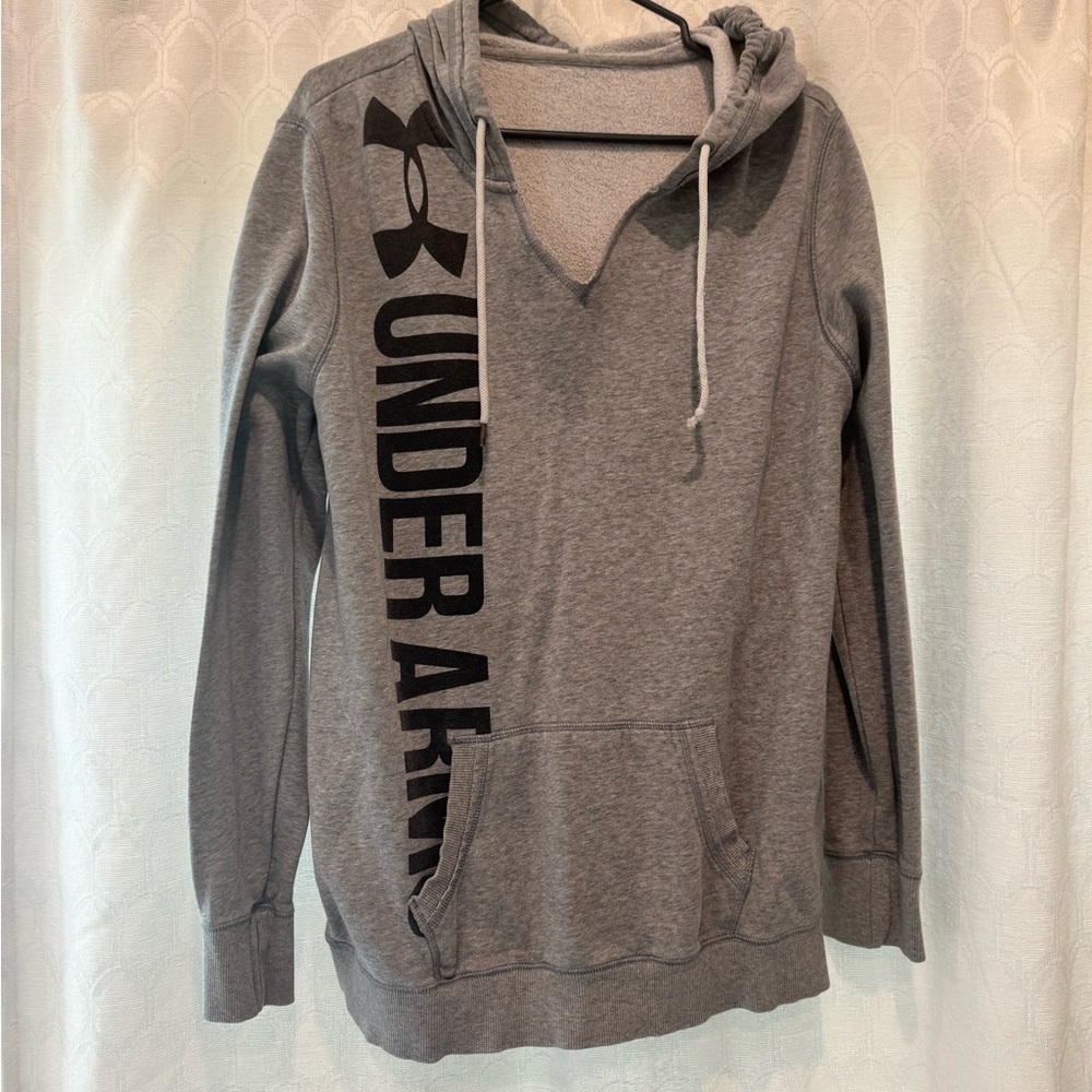 Under Armour Women's Gray V-Neck Sweater